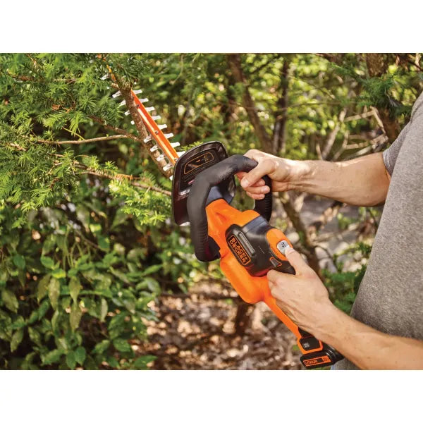 20V MAX* 22 In. POWERCUT™ Hedge Trimmer