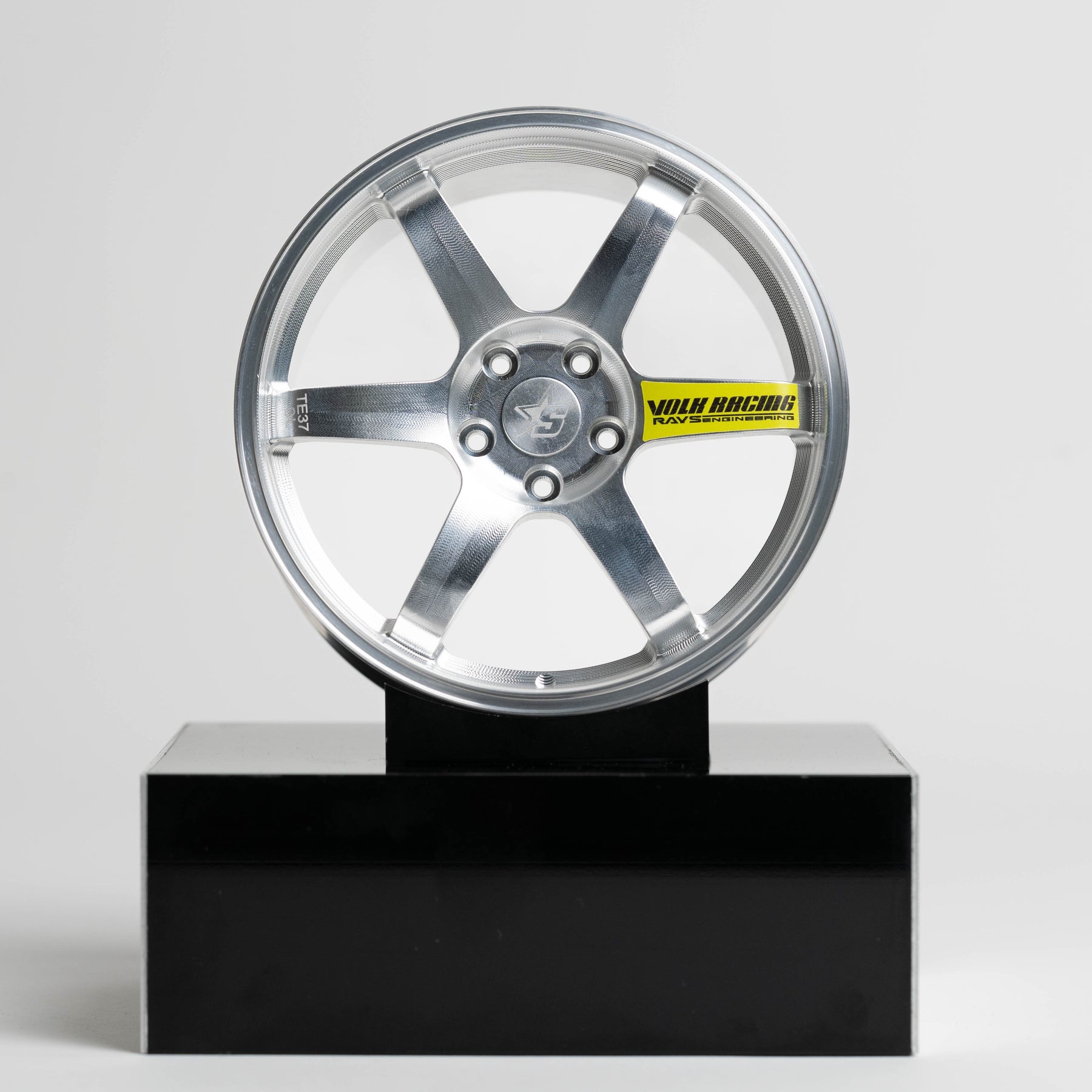 RAYS | TE37 VOLK RACING Diamond Silver | Yellow