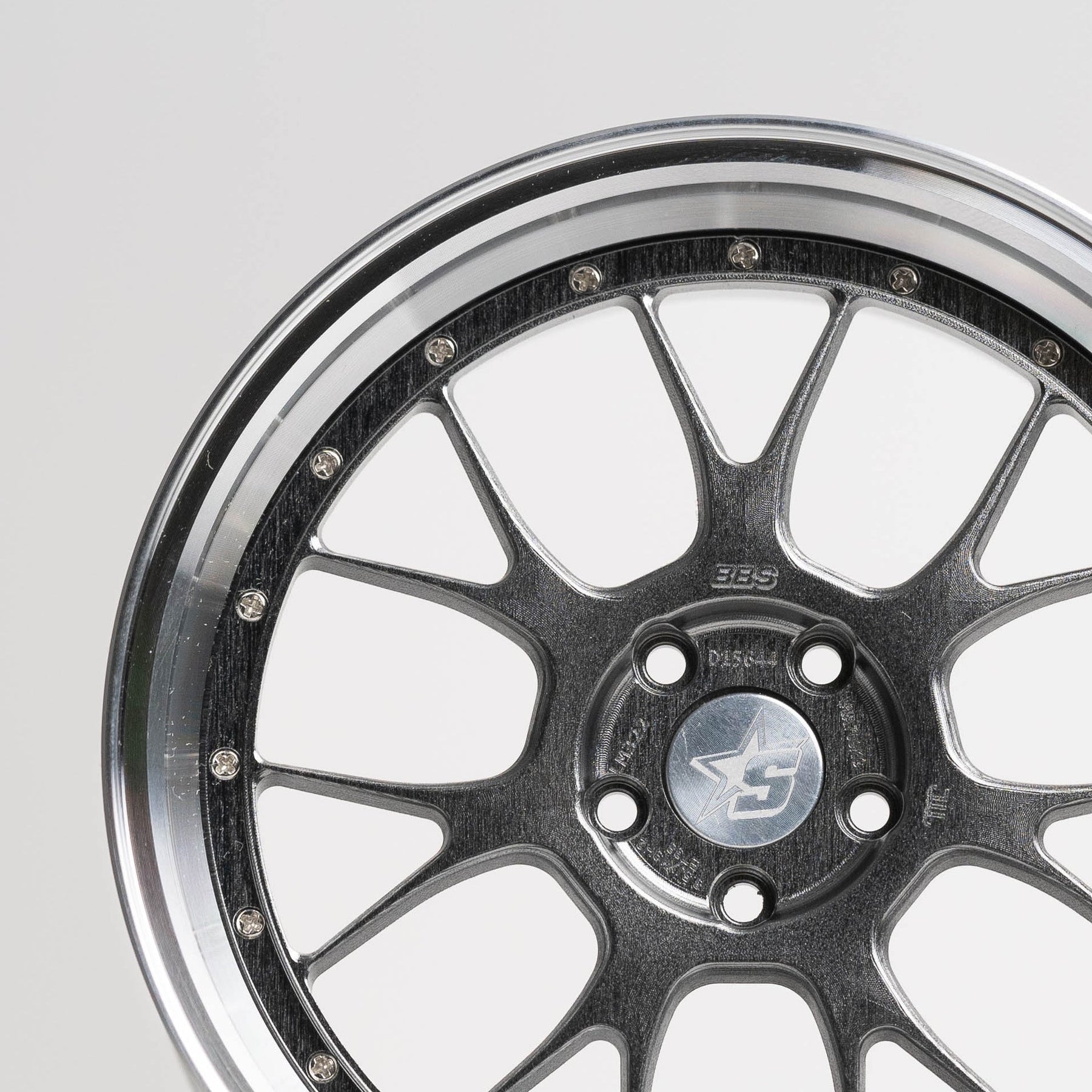 BBS | LM-R Platinum Grey